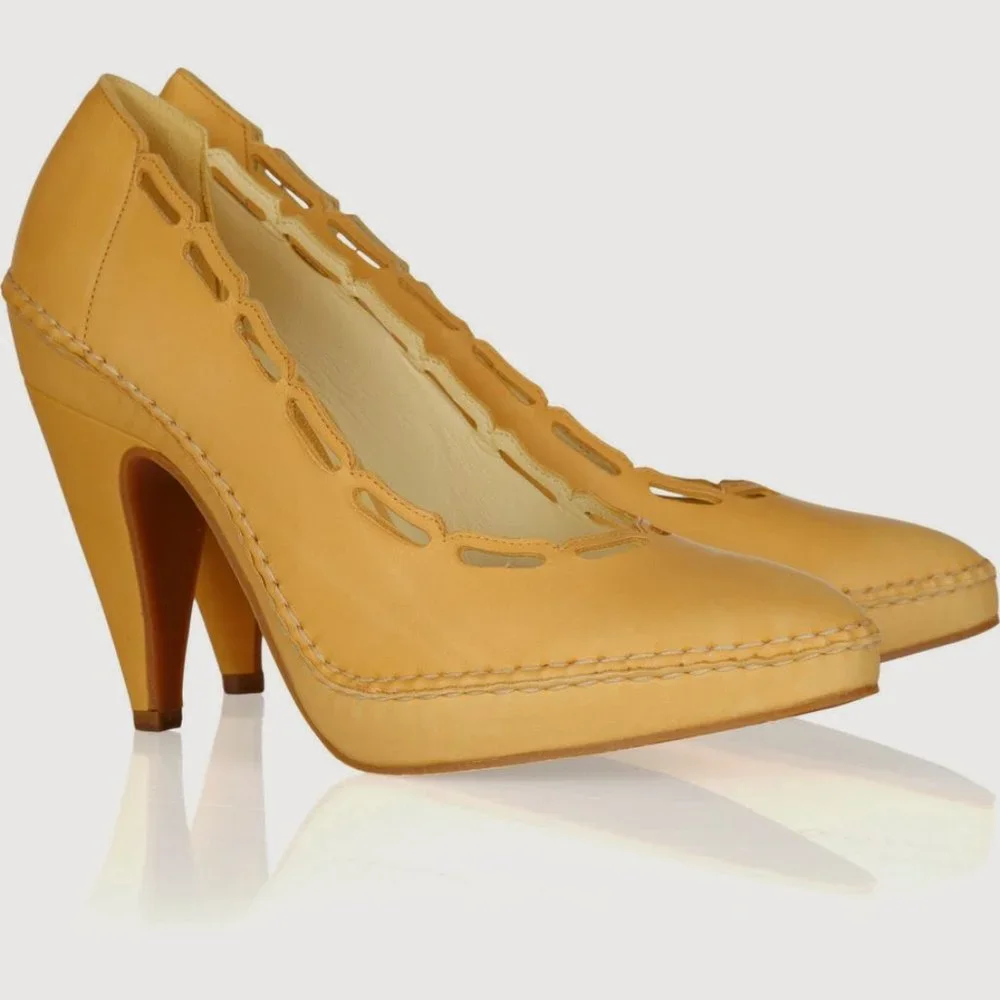 Marni Cutout Nude Leather Pumps Almond Toe High Heels EU 35.5 US 5 5.5 Italian